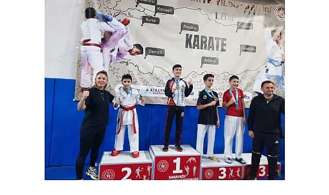 aliagali karatecilerden denizlide buyuk basari
