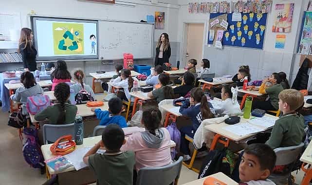 Kemer Belediyesi okullarda ‘Sıfır Atık’ eğitimi veriyor 1 kemer belediyesi okullarda sifir atik egitimi veriyor