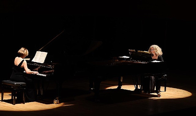İki piyano, iki kültür: AASSM’de duygusal konser 1 iki piyano iki kultur aassmde duygusal konser
