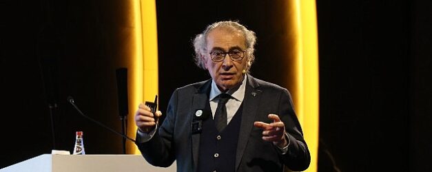 prof dr nevzat tarhan psikolojik saglamlik hizla dijitallesen bu cagda kritik onem tasiyor