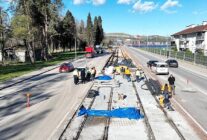 raylar tam yol kartepeye dogru doseniyor