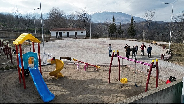 Sarıpınar Mahallesine Yeni Meydan 1 saripinar mahallesine yeni meydan