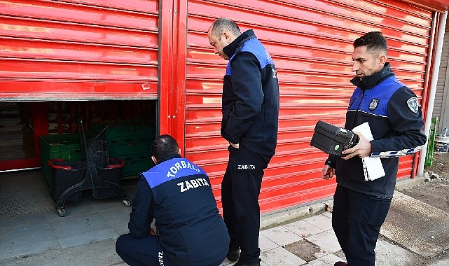 torbali zabitasindan halk sagligini tehdit eden marketlere muhur